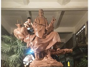 云南铸钢雕塑有哪些特殊的制作方法？